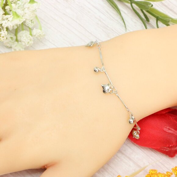 "Trendy Handmade Bracelet – A Thoughtful Gift for Girls & Women | UNVRC1128 - Picture 7 of 10